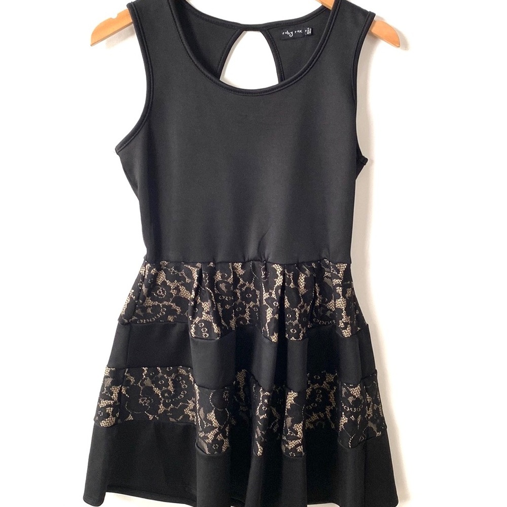 Ruby Rox Black‎ Key Hole Back Lace Sleeveless Dress, Size 7